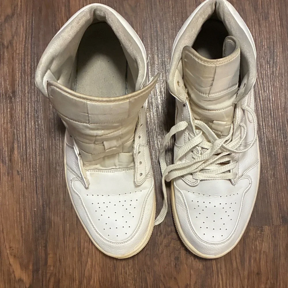 Jordan authentic nike